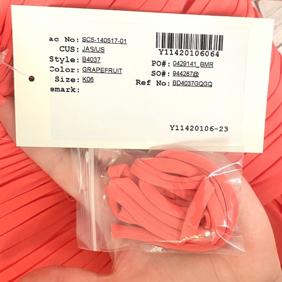 Coral knee-length bridesmaid dress - Picture 5 of 6